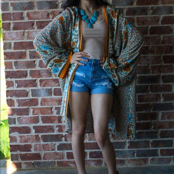 Beige multicolor Bohemian Flowing kimono floral long sleeve - Picture 2 of 16